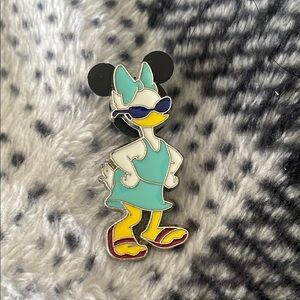 Cute Daisy Duck with‎ Sunglasses Trading Pin